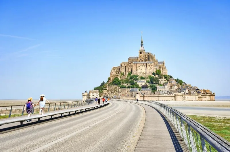 Những địa điểm không nên bỏ lỡ tại Mont Saint Michel